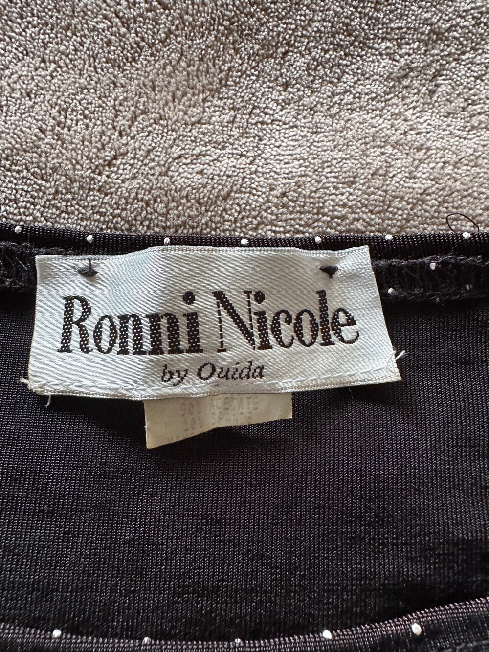 Ronni Nicole Black Sleeveless Polka Dot Top - Picture 5 of 5